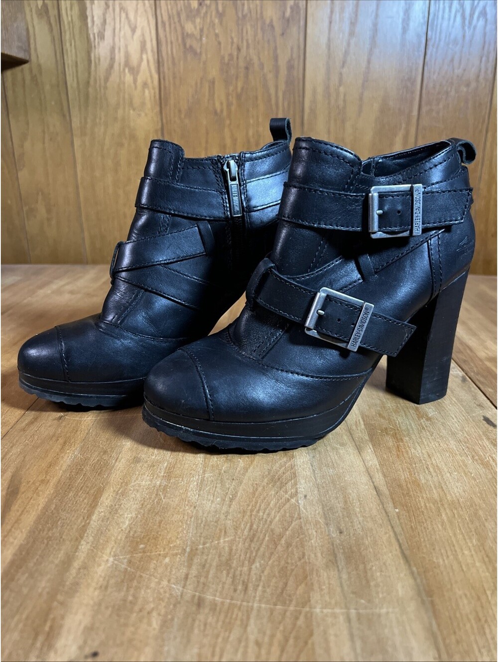 HARLEY DAVIDSON Women's Criss-Cross Buckle Boots Size 6 Gently Worn, 3 1/2 heel